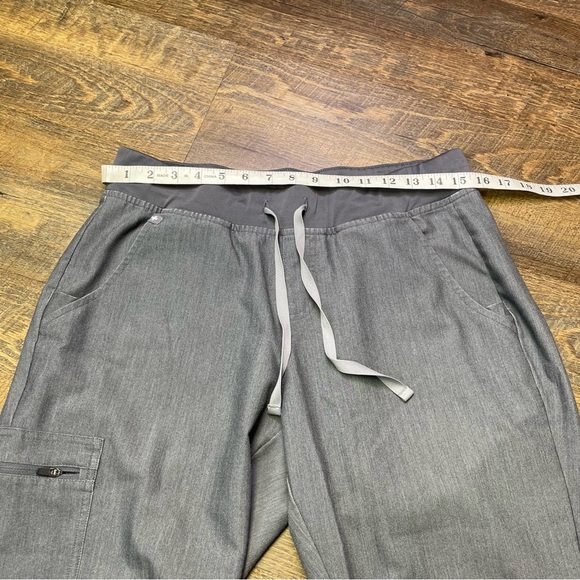FIGS Zamora Jogger Scrub Pants Women Medium Petite Gray Technical Collection M/P - Picture 2 of 9